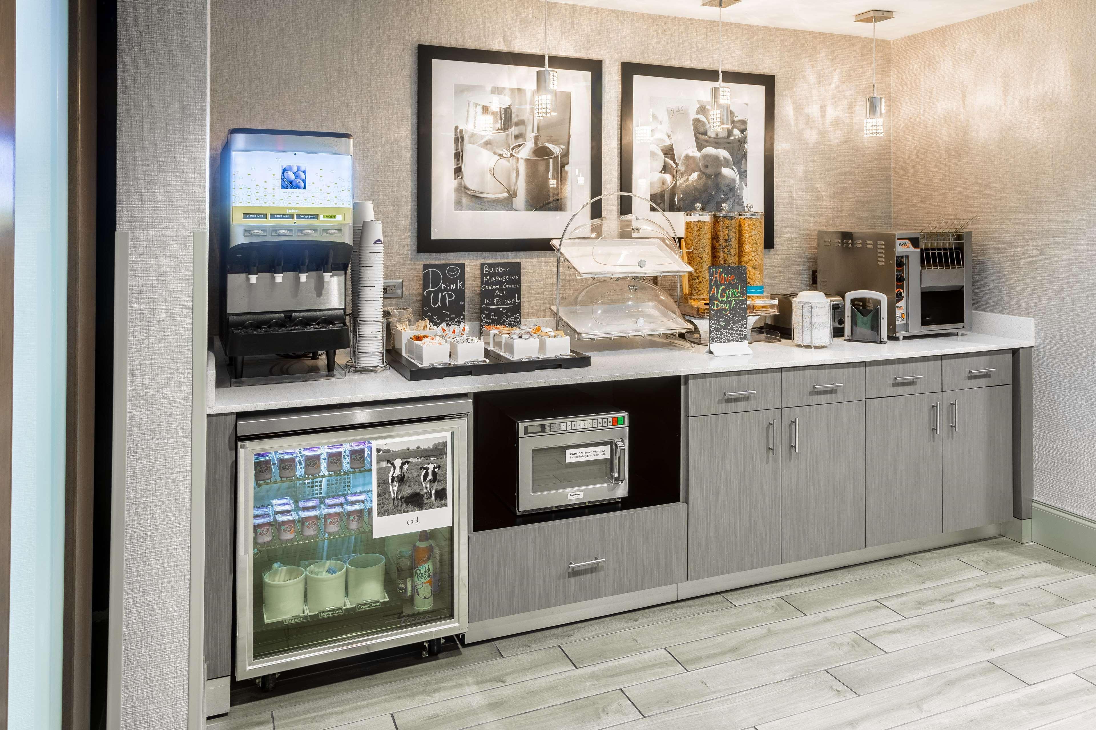 Hampton Inn & Suites Dublin Zewnętrze zdjęcie